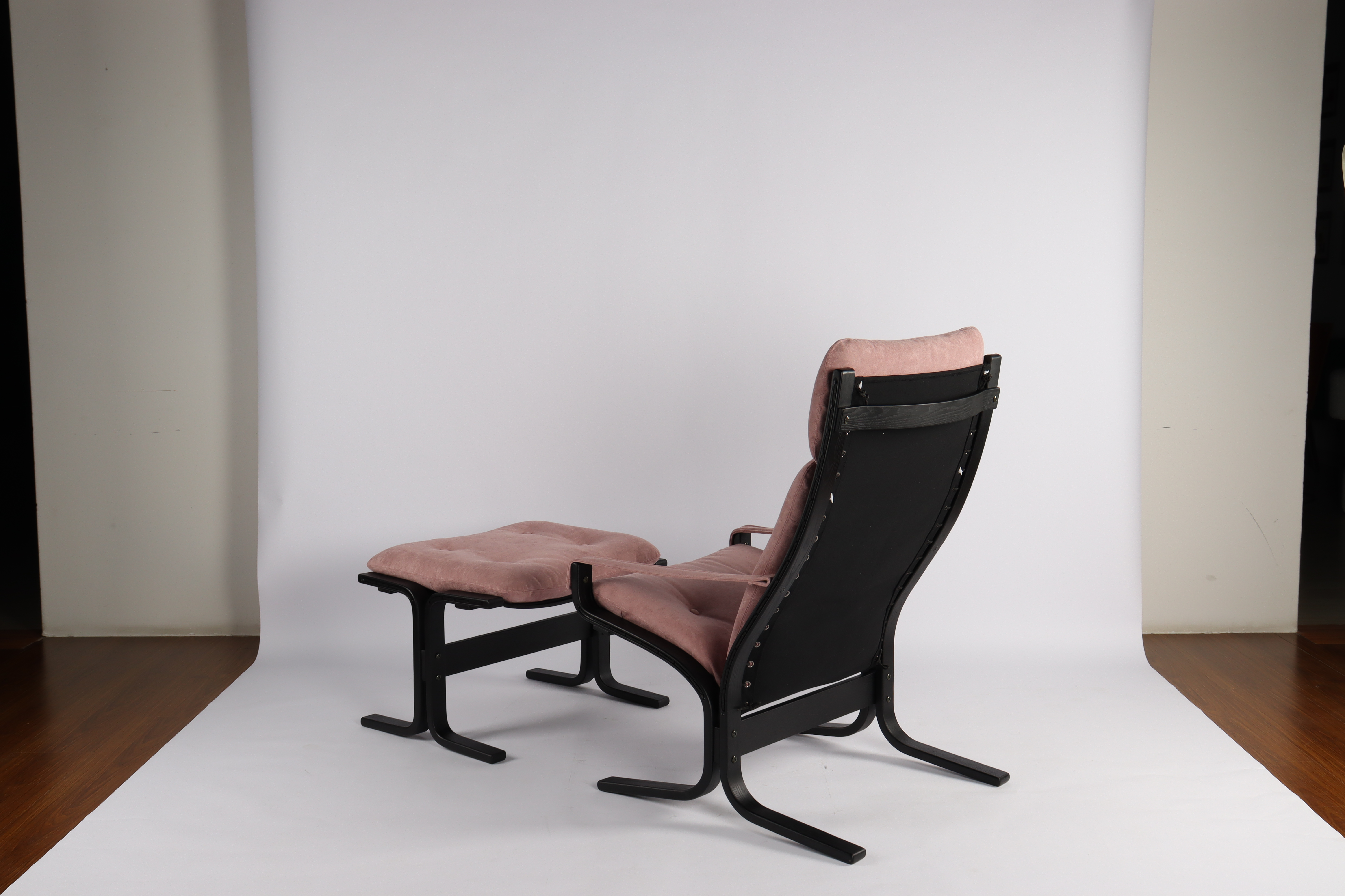 Westnofa Lounge Chair