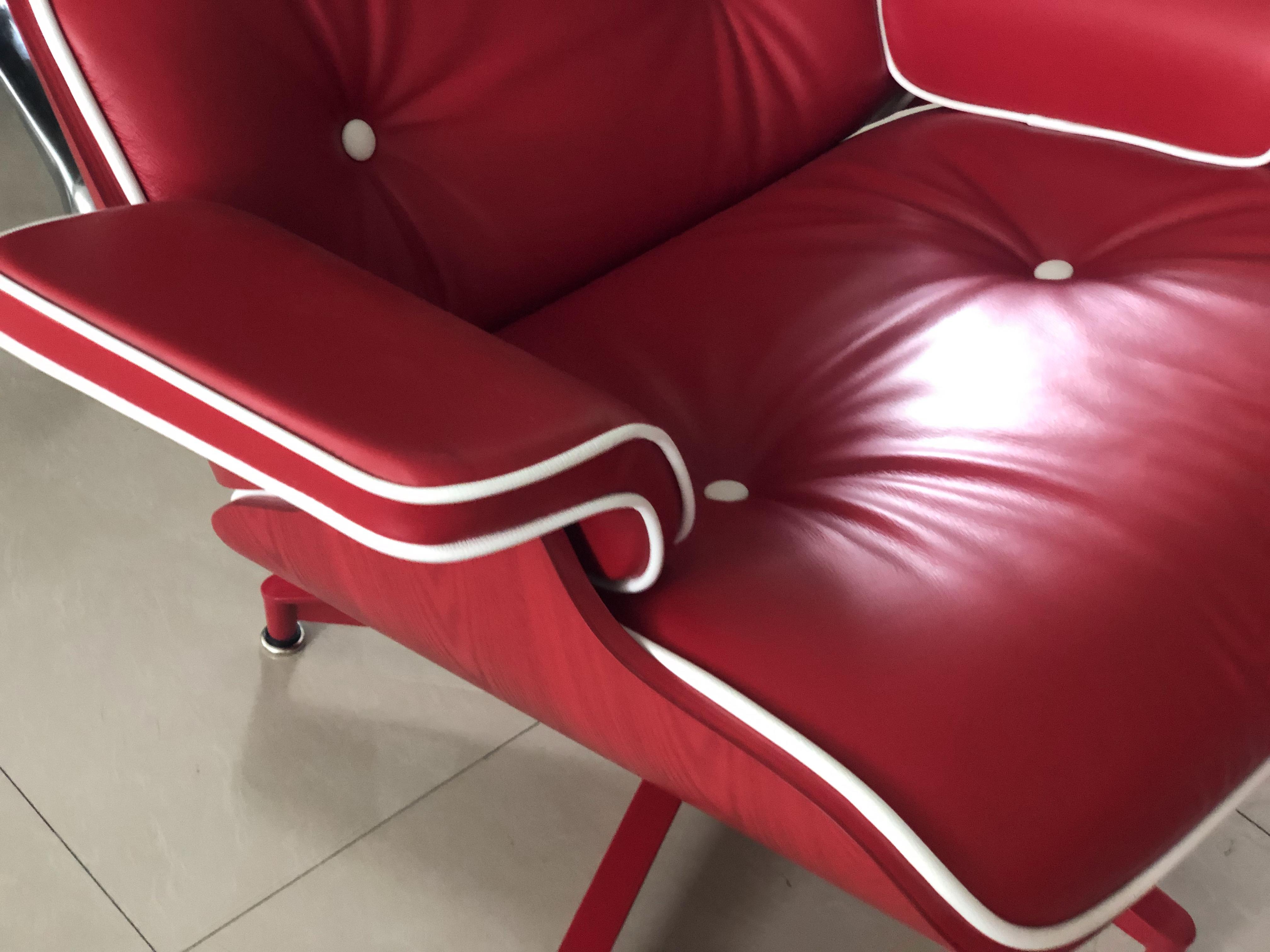 Eames Lounge Chair