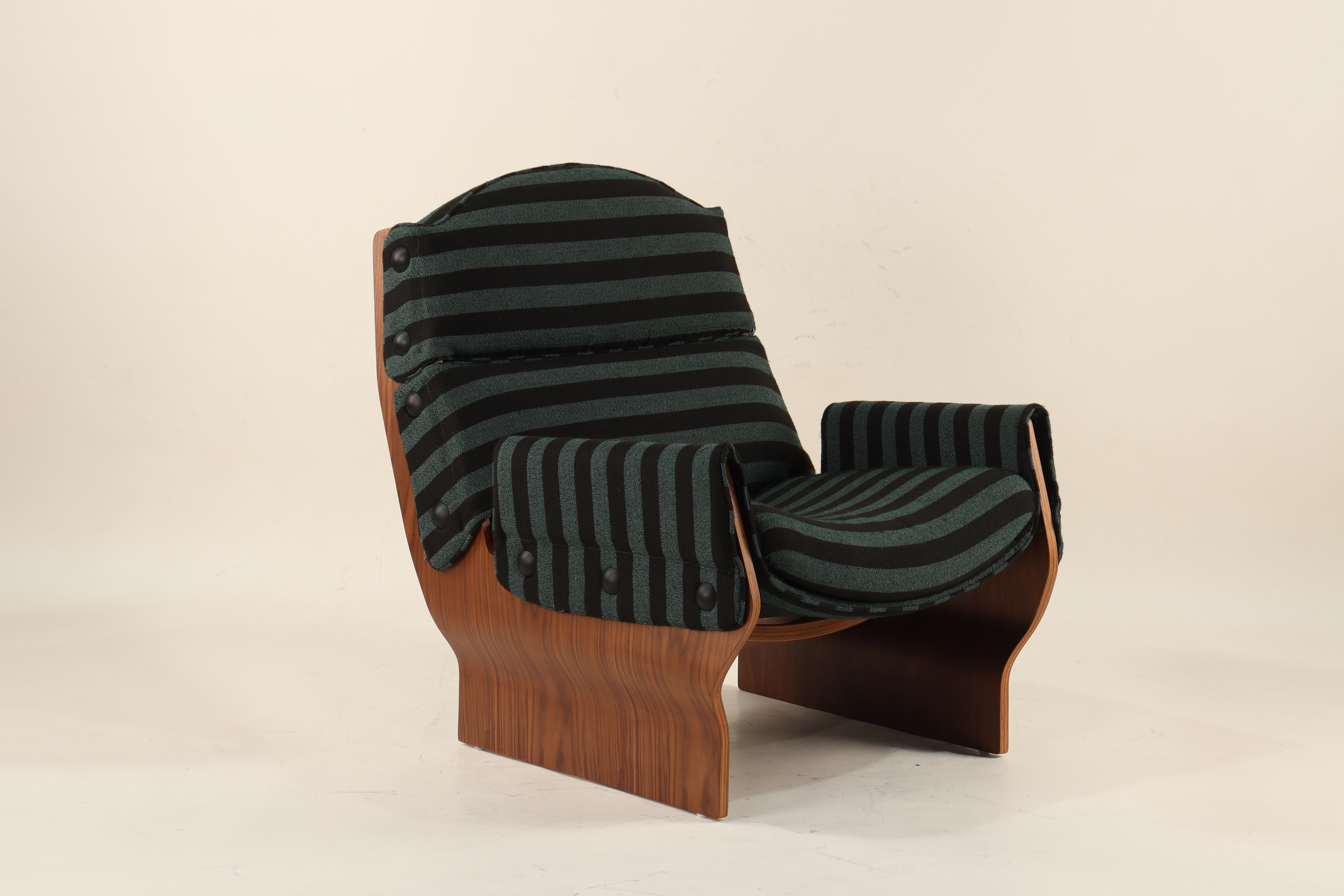 Canada' Lounge Chair