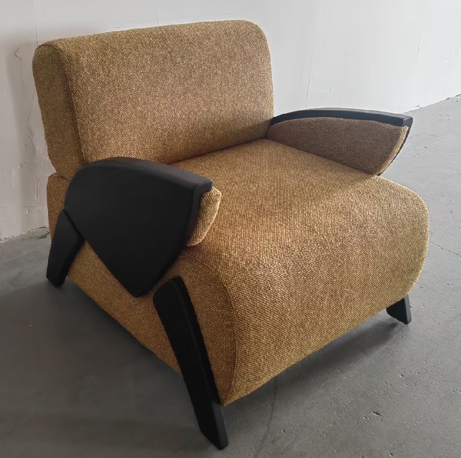 Tura Chair