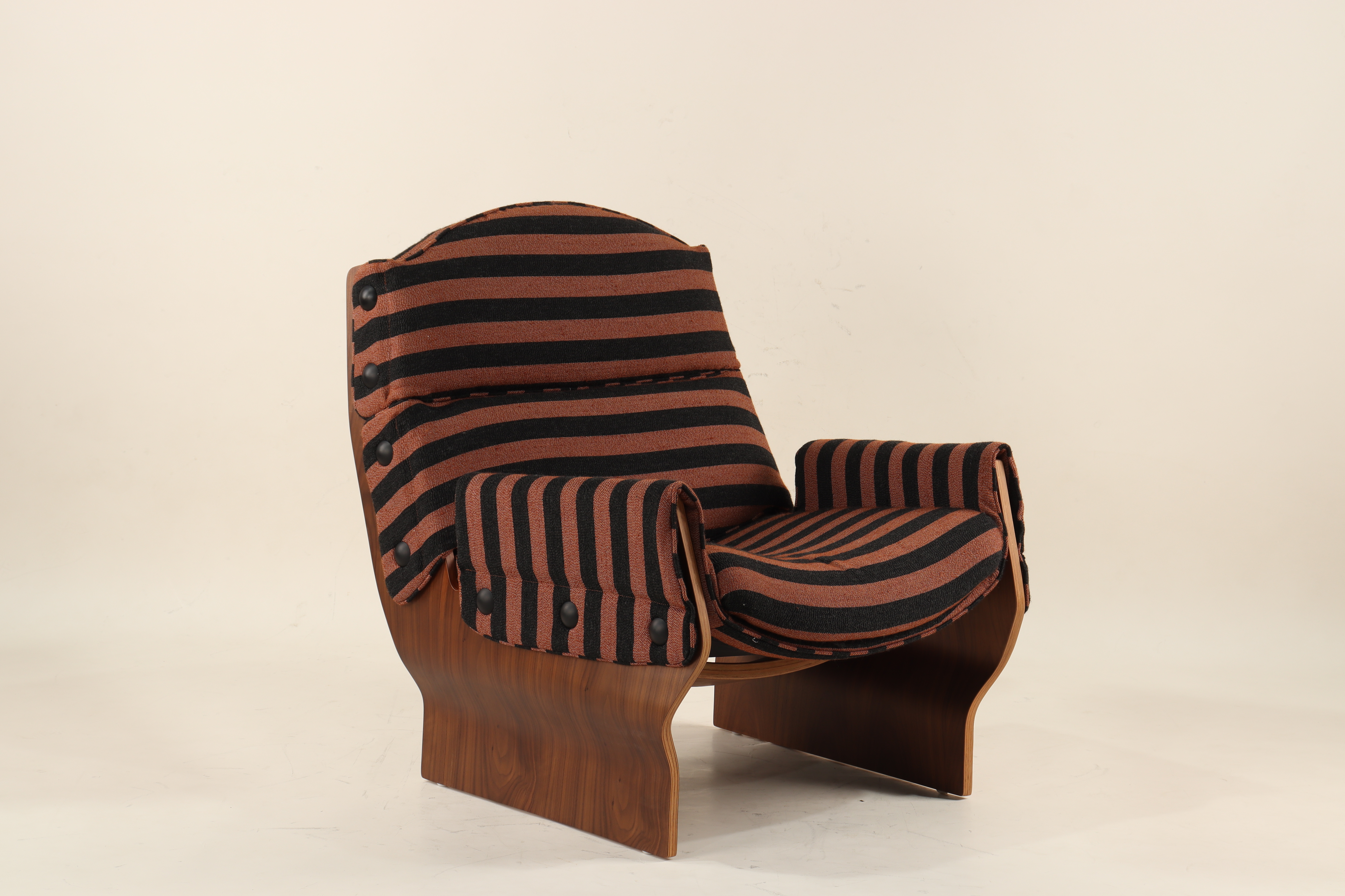Canada' Lounge Chair